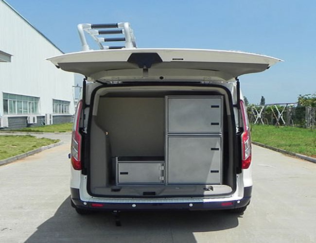 程力天河泡沫消防車搭載出名品牌消防泵消防炮